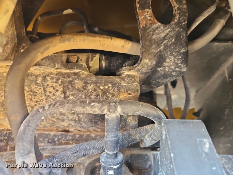 image for item EB8468 Vermeer RTX1250 Rock Saw