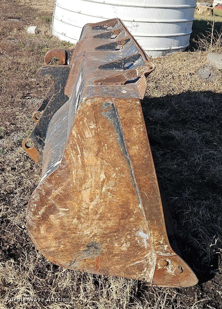 image for item EB8474 100