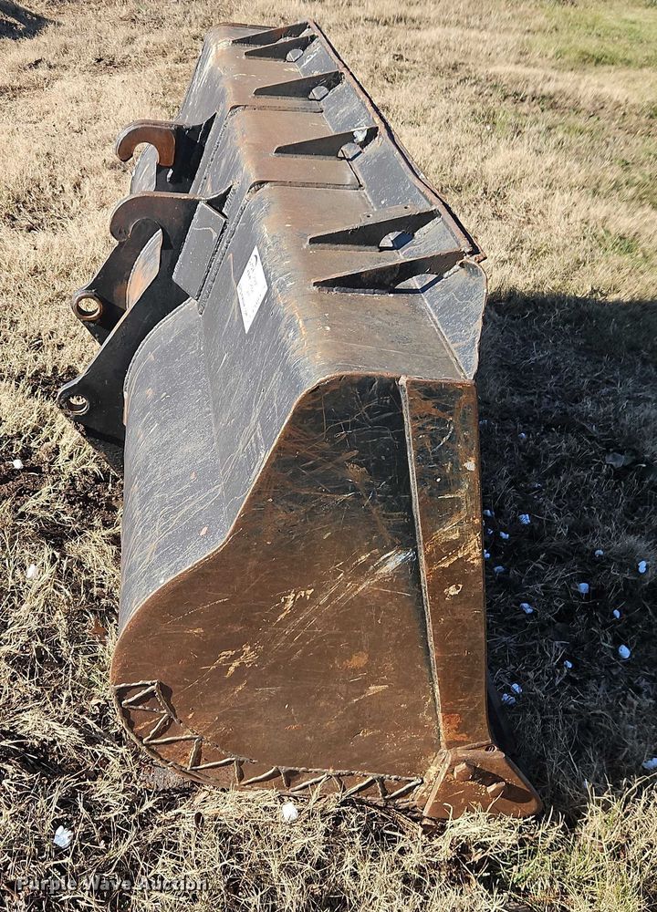 image for item EB8475 100