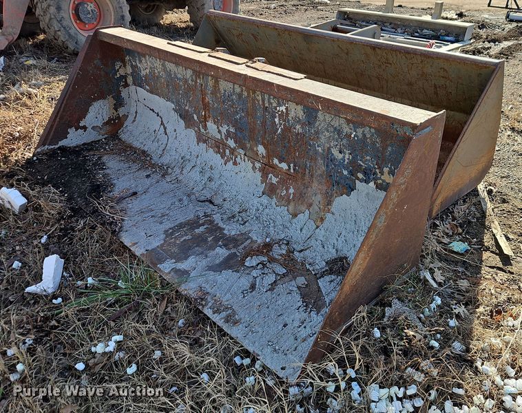 image for item EB8476 (2) telehandler buckets