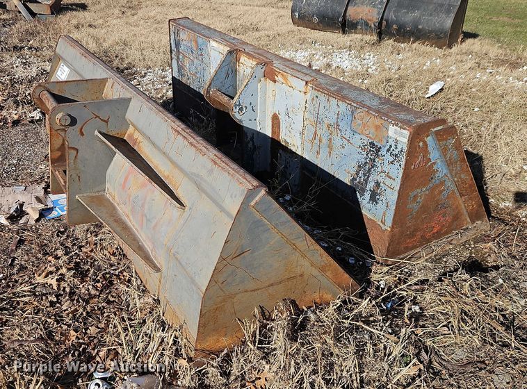 image for item EB8476 (2) telehandler buckets