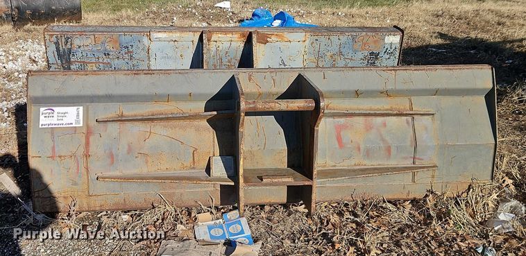 image for item EB8476 (2) telehandler buckets