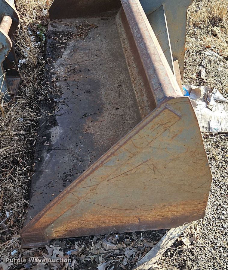 image for item EB8476 (2) telehandler buckets