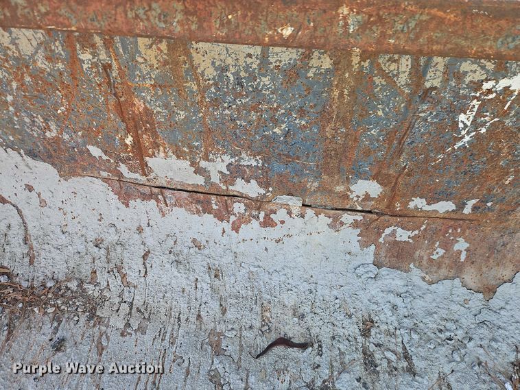 image for item EB8476 (2) telehandler buckets