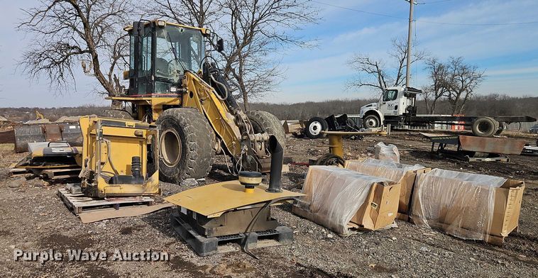 image for item EB8480 1999 Caterpillar 924G wheel loader