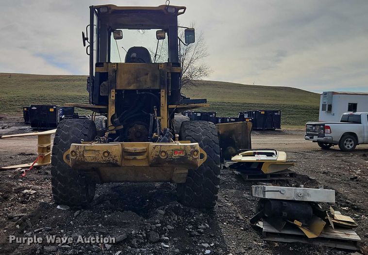 image for item EB8480 1999 Caterpillar 924G wheel loader