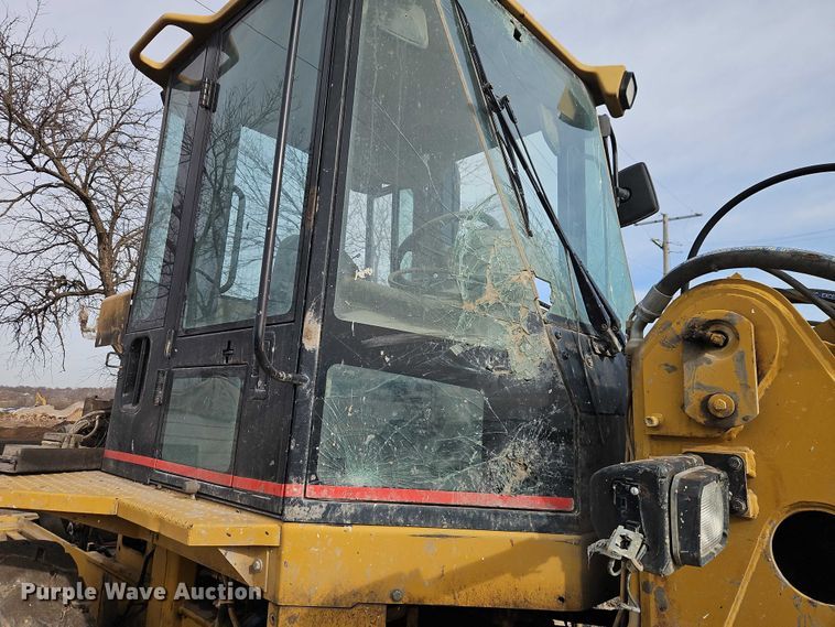 image for item EB8480 1999 Caterpillar 924G wheel loader