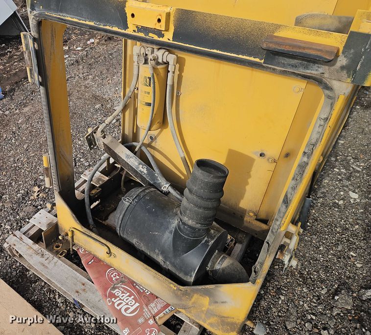 image for item EB8480 1999 Caterpillar 924G wheel loader