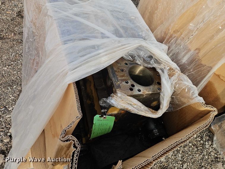 image for item EB8480 1999 Caterpillar 924G wheel loader