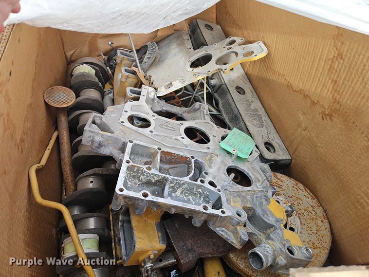 image for item EB8480 1999 Caterpillar 924G wheel loader