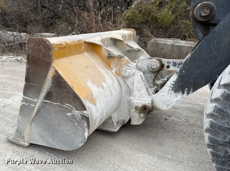 image for item EC4471 2005 John Deere 544J wheel loader