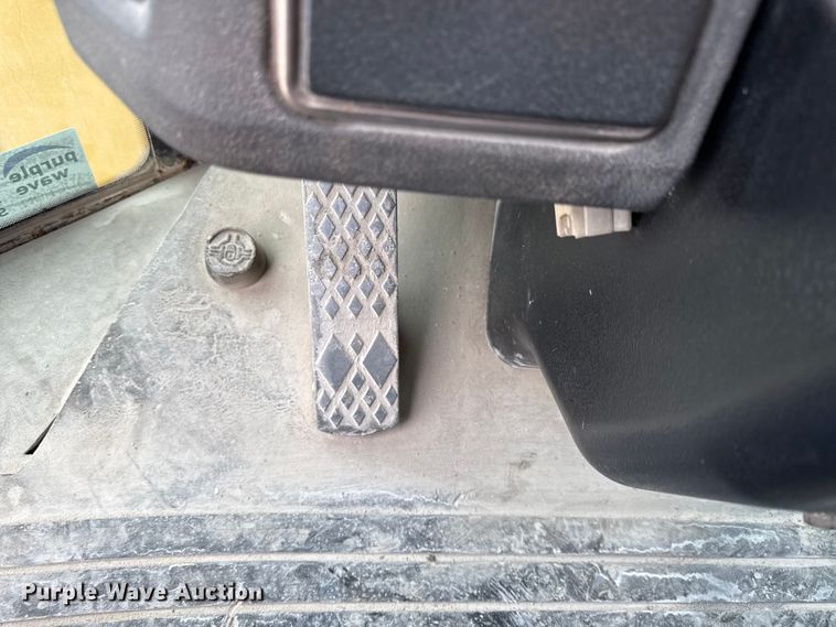 image for item EC4471 2005 John Deere 544J wheel loader