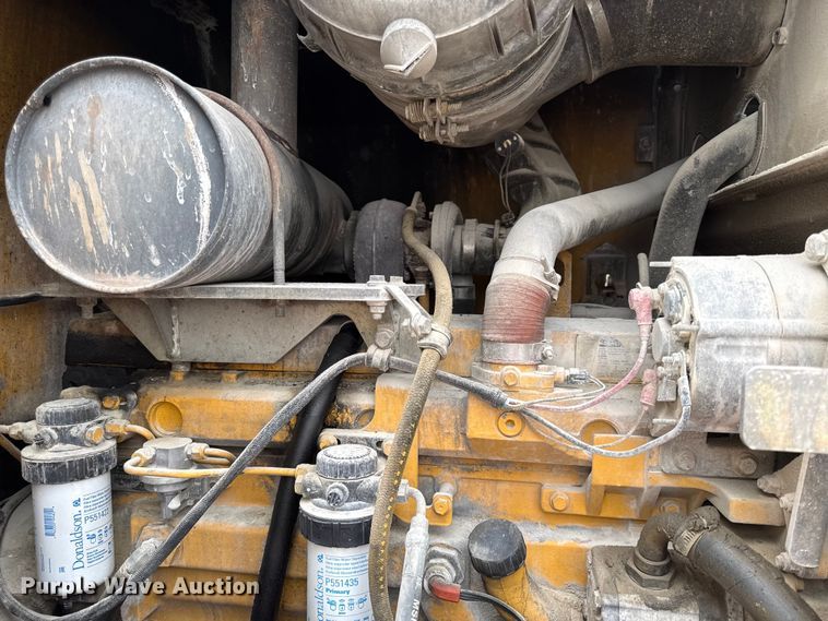 image for item EC4471 2005 John Deere 544J wheel loader