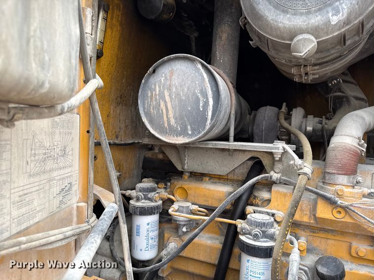 image for item EC4471 2005 John Deere 544J wheel loader