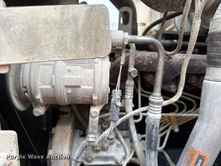 image for item EC4471 2005 John Deere 544J wheel loader