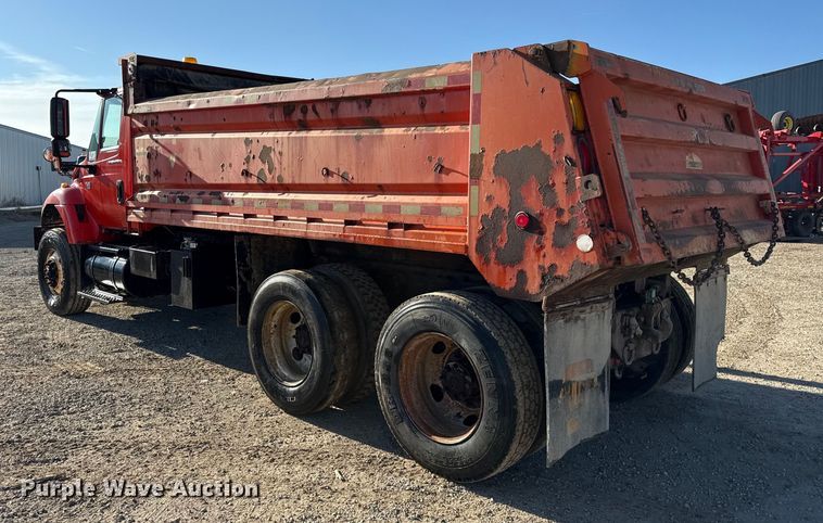 image for item EC4474 2005 International 7500 dump truck