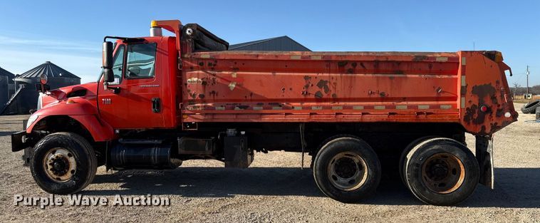image for item EC4474 2005 International 7500 dump truck
