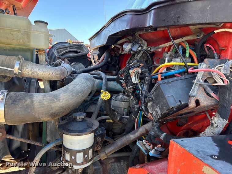 image for item EC4474 2005 International 7500 dump truck