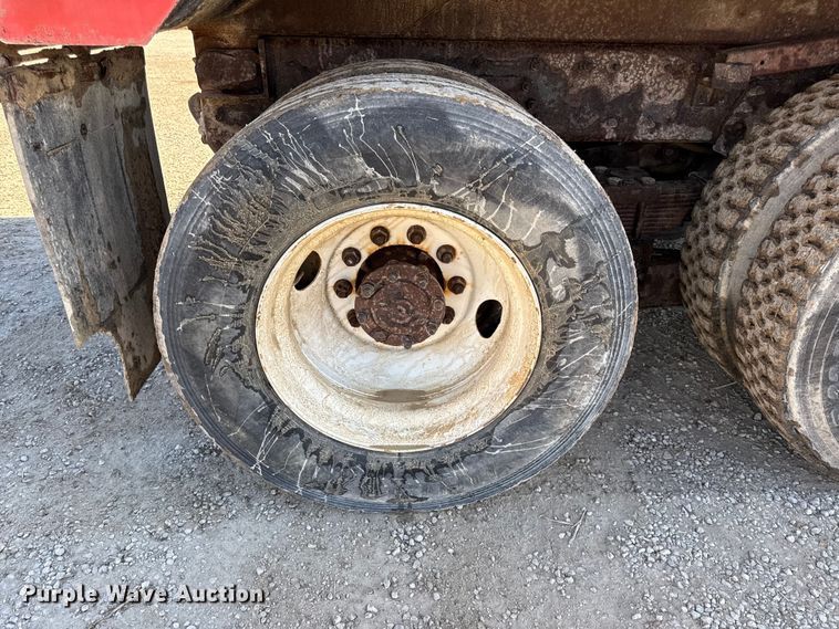 image for item EC4474 2005 International 7500 dump truck