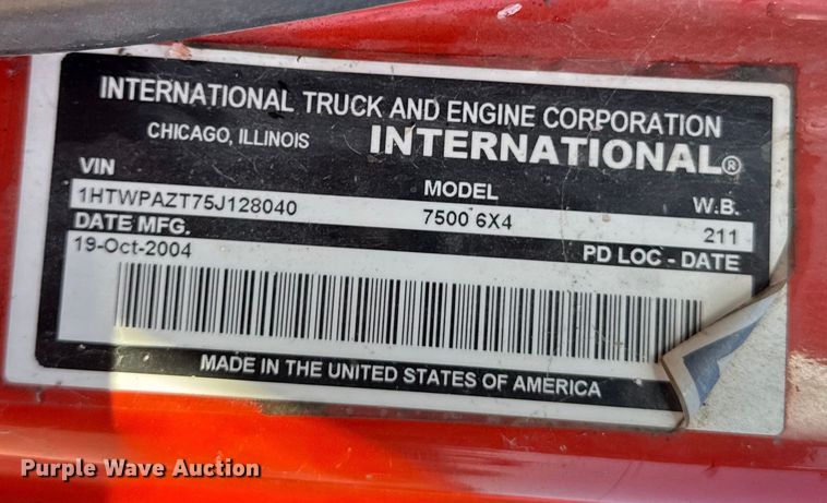 image for item EC4474 2005 International 7500 dump truck