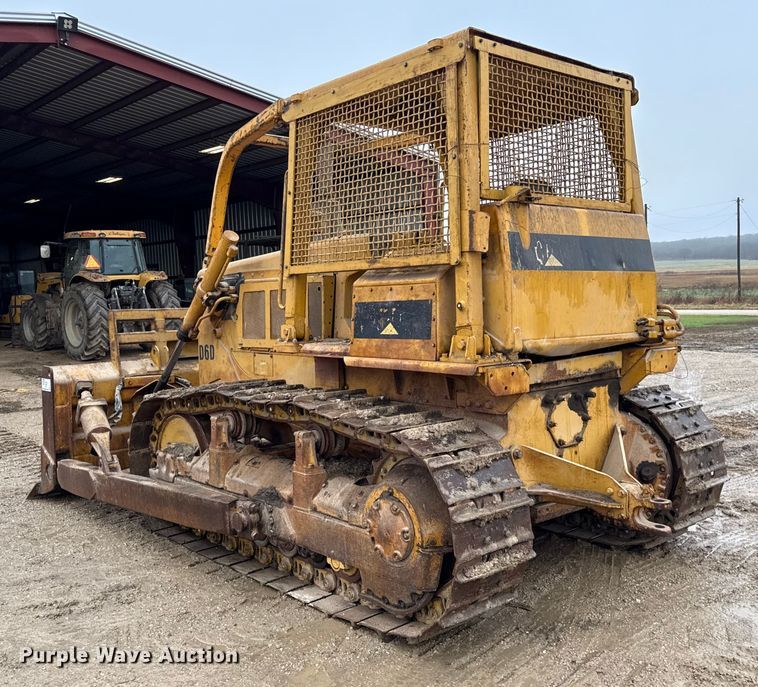 image for item EC4487 Caterpillar D6D dozer