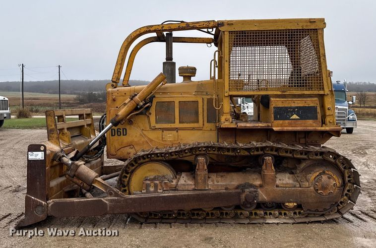 image for item EC4487 Caterpillar D6D dozer