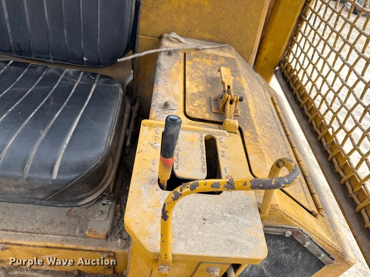 image for item EC4487 Caterpillar D6D dozer