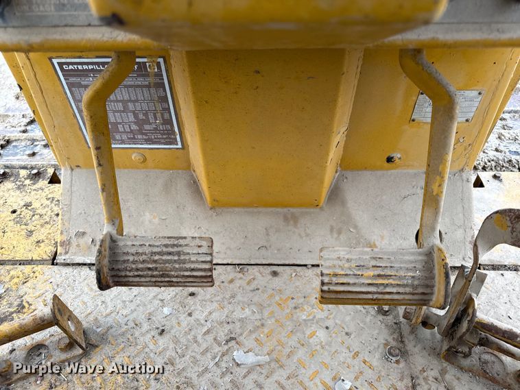 image for item EC4487 Caterpillar D6D dozer