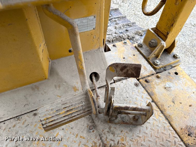 image for item EC4487 Caterpillar D6D dozer