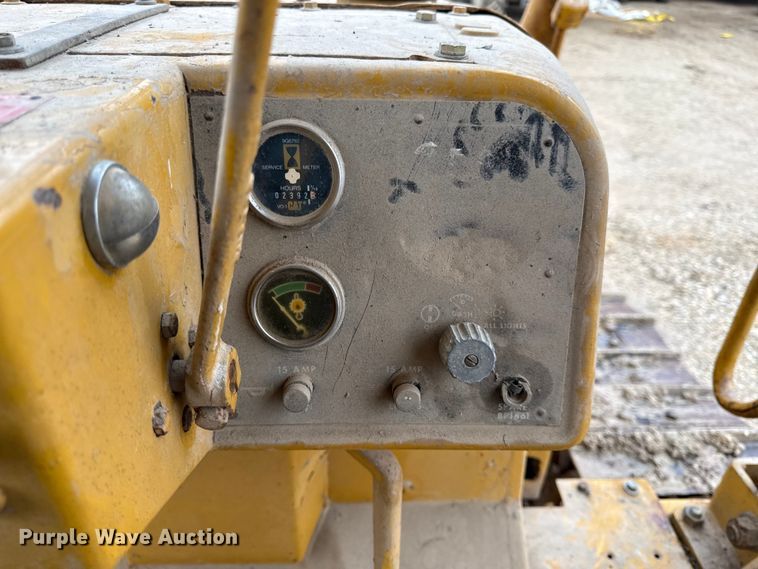 image for item EC4487 Caterpillar D6D dozer