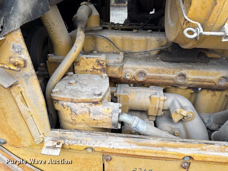 image for item EC4487 Caterpillar D6D dozer
