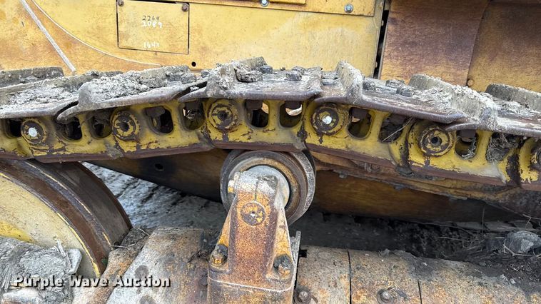 image for item EC4487 Caterpillar D6D dozer