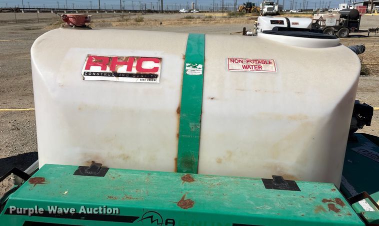 image for item EC8044 Water trailer