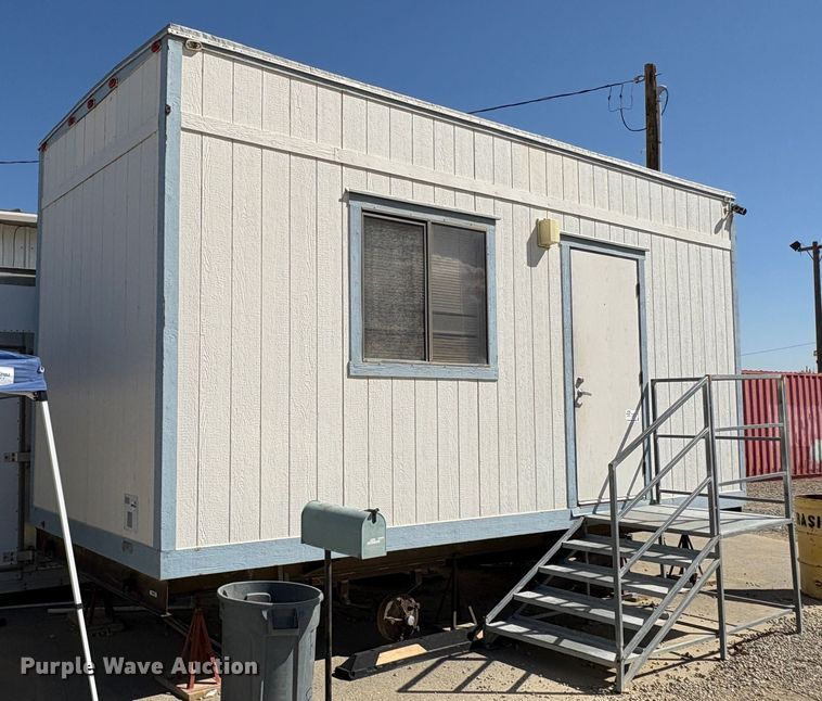 image for item EC8068 2004 UD Module Office mobile office trailer