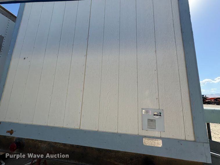 image for item EC8068 2004 UD Module Office mobile office trailer