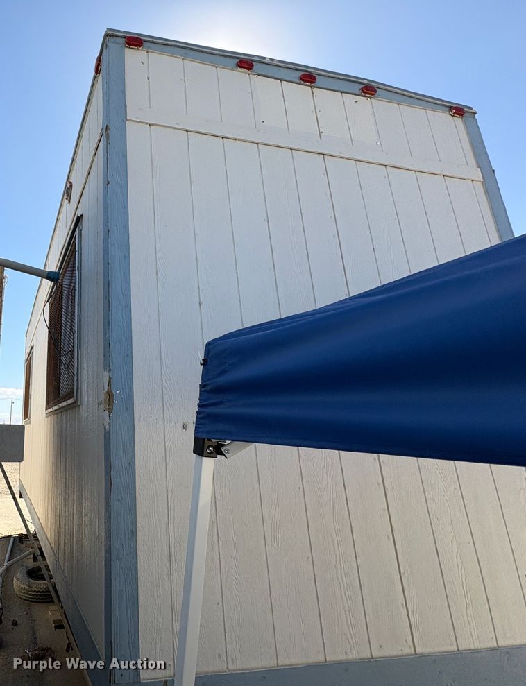 image for item EC8068 2004 UD Module Office mobile office trailer