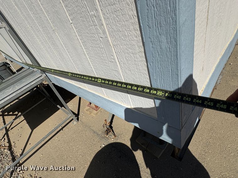 image for item EC8068 2004 UD Module Office mobile office trailer