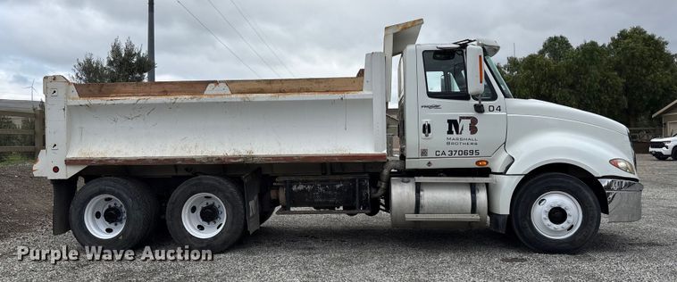 image for item EC8140 2009 International LF627 dump truck