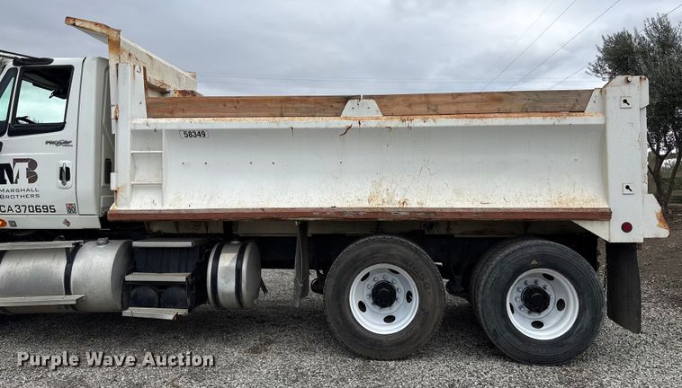 image for item EC8140 2009 International LF627 dump truck