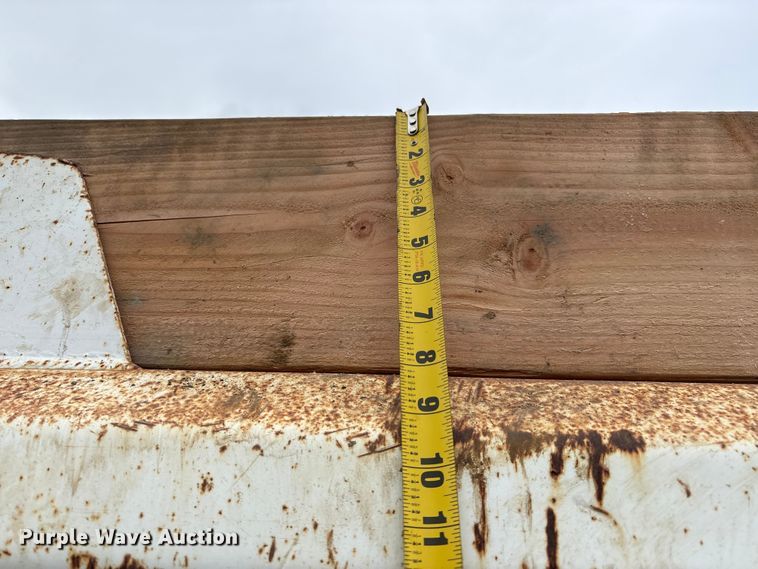 image for item EC8140 2009 International LF627 dump truck