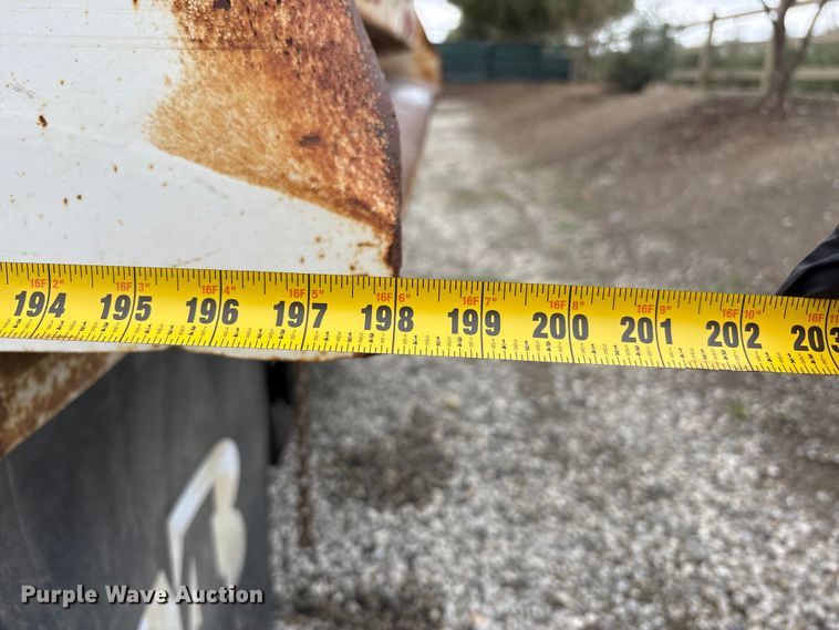 image for item EC8140 2009 International LF627 dump truck