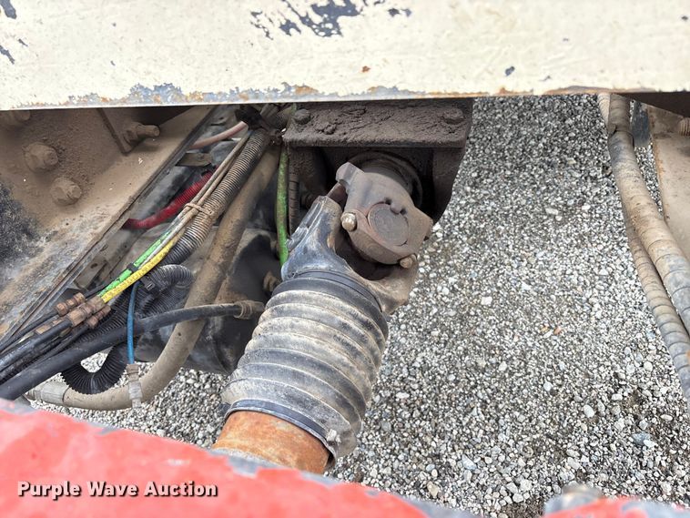 image for item EC8140 2009 International LF627 dump truck