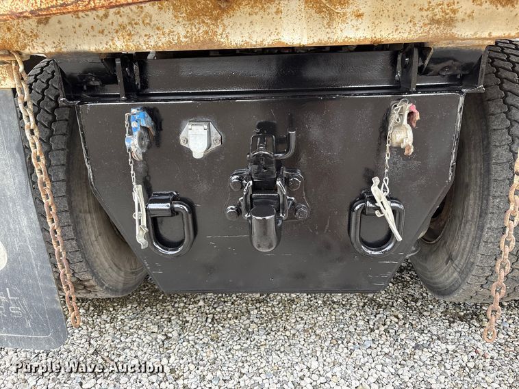 image for item EC8140 2009 International LF627 dump truck