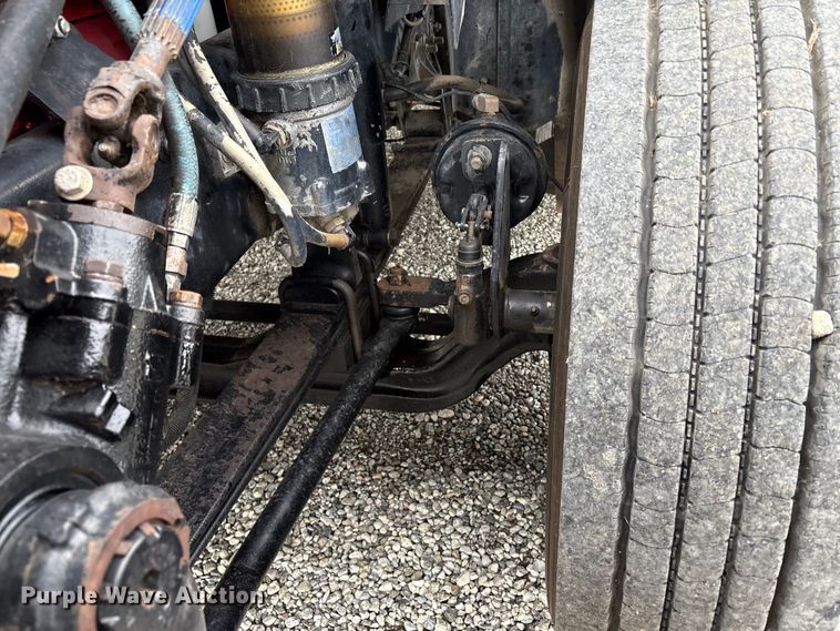 image for item EC8140 2009 International LF627 dump truck