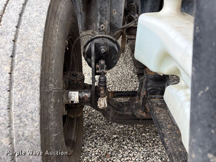 image for item EC8140 2009 International LF627 dump truck