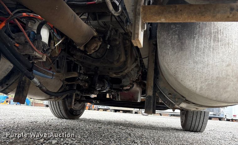 image for item EC8140 2009 International LF627 dump truck