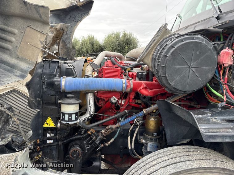 image for item EC8140 2009 International LF627 dump truck