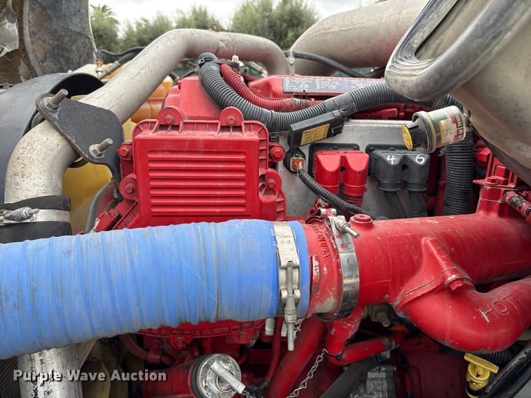 image for item EC8140 2009 International LF627 dump truck