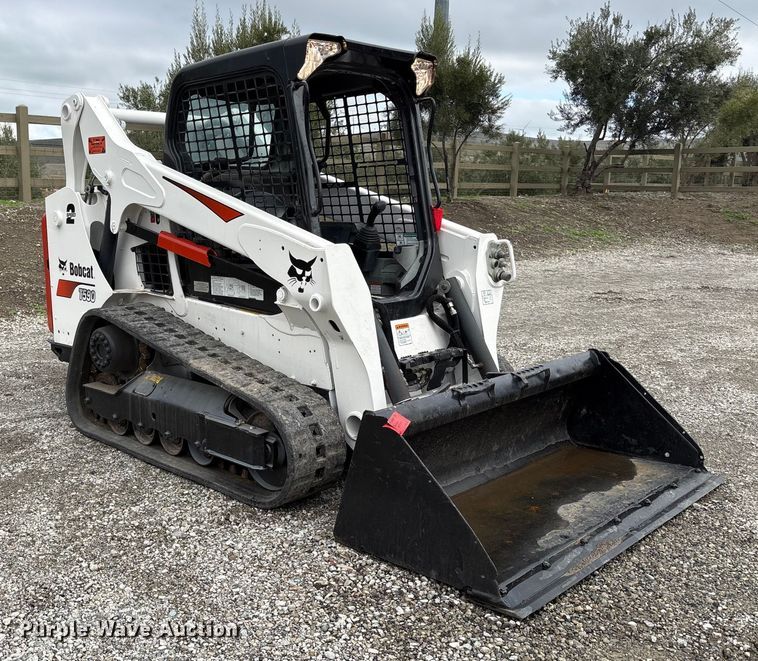 MINI CARGADOR SOBRE RUEDAS 2015 BOBCAT T590