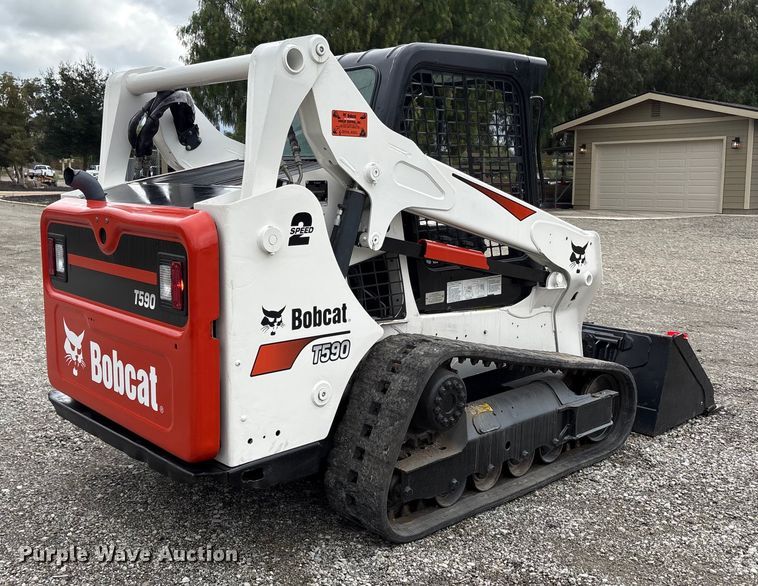 MINI CARGADOR SOBRE RUEDAS 2015 BOBCAT T590